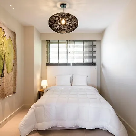 Ref 1965 - - Sea View For Rent * Le Cannet